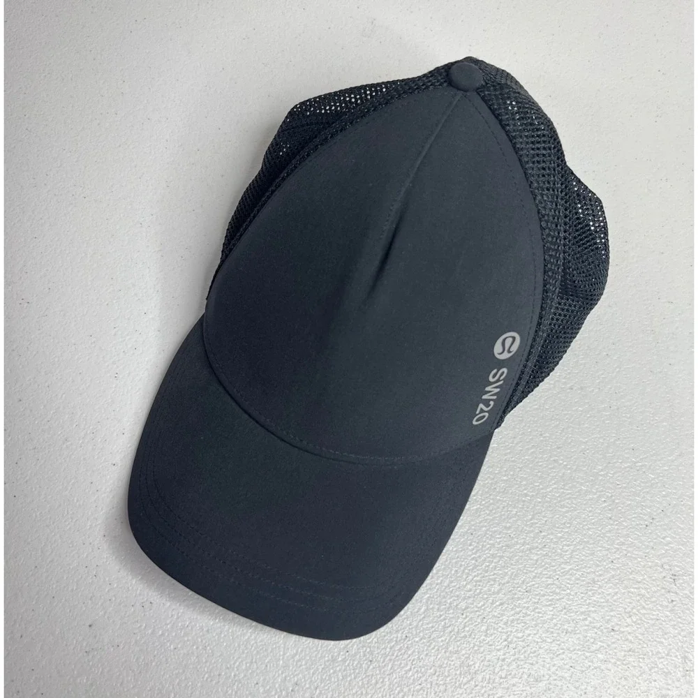 Lululemon SW20 Hat Cap Snap Back Mens Unisex Adjustable OS Black Running Active